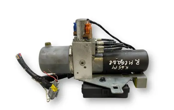 Renault Megane II Convertible roof hydraulic pump 8200149739 E84871789 RM0H07160670