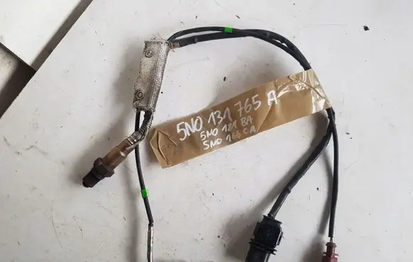 Volkswagen PASSAT CC Exhaust gas temperature sensor 03L906088BH