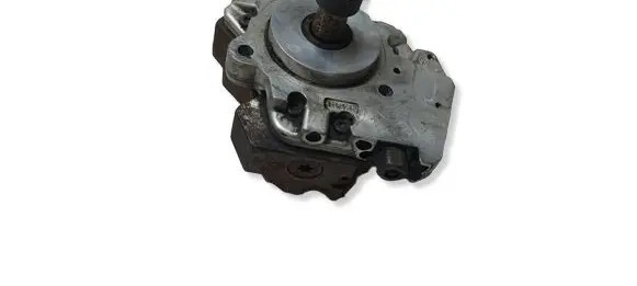BMW X3 F25 Fuel injection high pressure pump 7798333