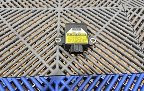 Toyota Prius (XW20) ESP acceleration yaw rate sensor 8918348010 1745005233