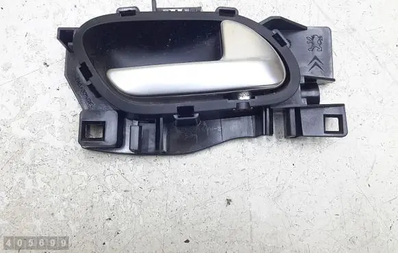 Peugeot 2008 I Loading door interior handle 96555516