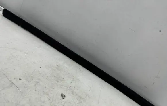 Volkswagen Caddy Front door trim (molding) 2K0853516E