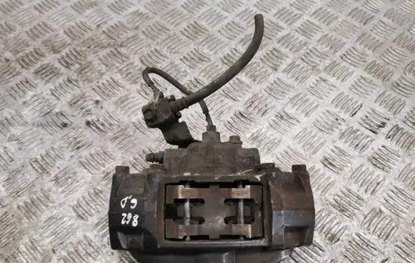 Nissan 370Z Rear brake caliper