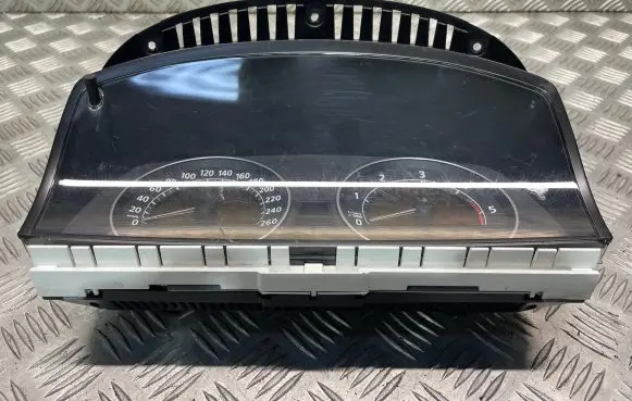 BMW 7 E65 E66 Speedometer (instrument cluster) 9140813