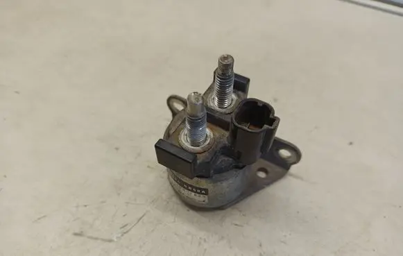 Nissan Qashqai+2 Ignition-blocking relay 25116BB50A 2534001820