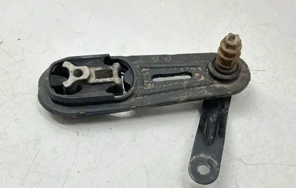 Nissan Pulsar Gearbox mount 113601KA0A