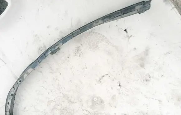 Opel Astra H Front bumper lip 13121998