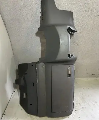 Volkswagen Touareg I Glove box