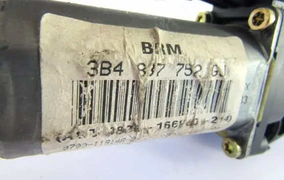 Volkswagen PASSAT B5 Front door window regulator motor 3B4837752GJ