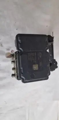 Land Rover Freelander 2 - LR2 ABS Pump A426607W034 10061334681 00007577D000