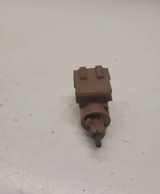 Audi A4 S4 B6 8E 8H Brake pedal sensor switch 3B0945511 19322006
