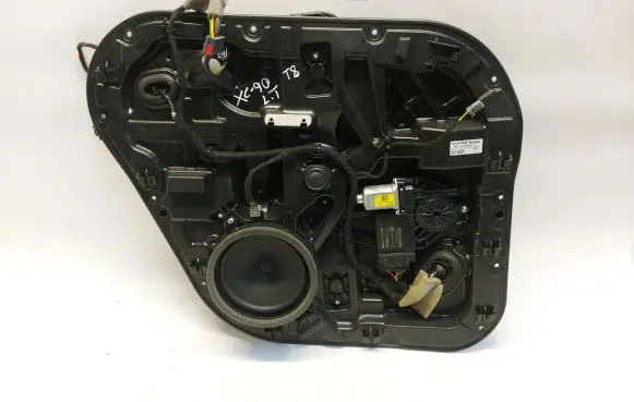 Volvo XC90 Rear window lifting mechanism without motor 6424166143608553