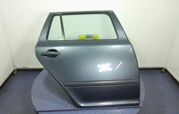 Skoda Octavia Mk2 (1Z) Rear door