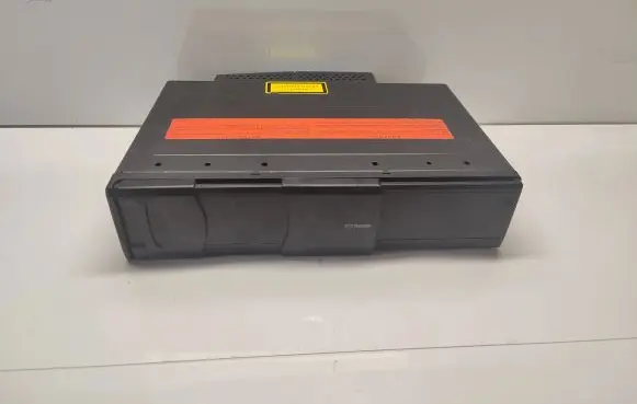BMW X3 E83 CD/DVD changer 901370369007 6512913308301
