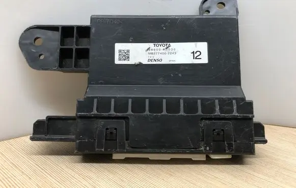 Toyota C-HR I Air conditioning/heating control unit 88650F4030 MB2774002243