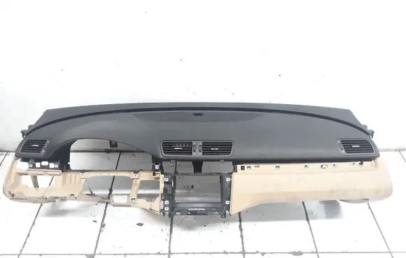 Volkswagen PASSAT B6 Dashboard 3C1857003
