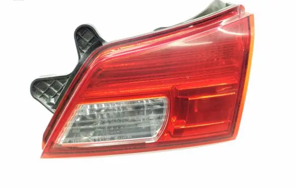 Subaru Legacy Tailgate rear/tail lights 13220072 KOITO13220072