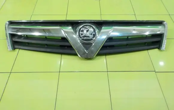Opel Antara Front bumper upper radiator grill 96433237