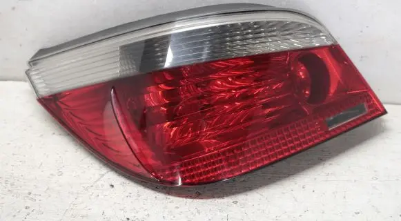 BMW 5 E60 E61 Rear/tail lights 6910767