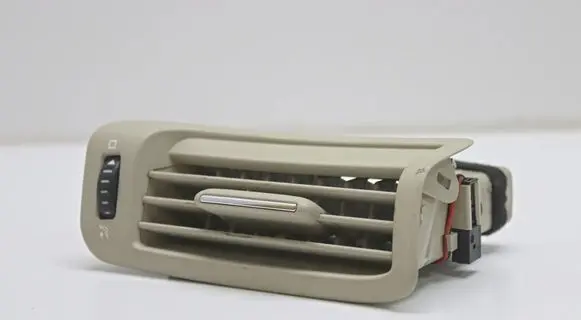 Skoda Superb B6 (3T) Rear air vent grill 3T0819383