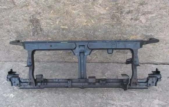 Nissan Pathfinder R51 Radiator support slam panel