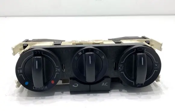 Volkswagen Polo IV 9N3 Interior fan control switch 6Q0820045H
