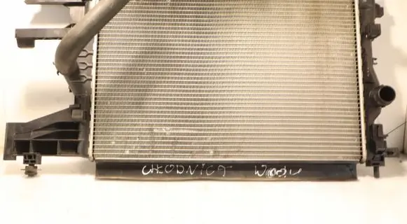 Opel Astra J Coolant radiator