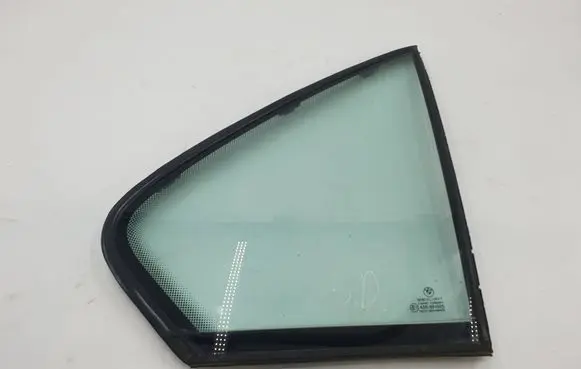BMW 5 E34 Rear vent window glass 43R001025