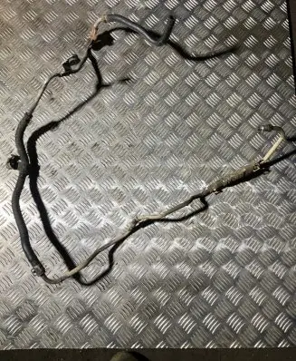 Toyota Avensis Verso Power steering hose/pipe/line