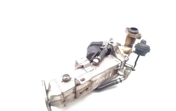 BMW 3 F30 F35 F31 EGR valve 7810871 7810751