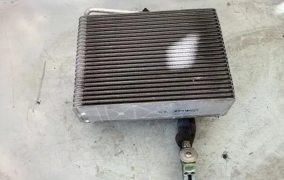 Air conditioning (A/C) radiator (interior)