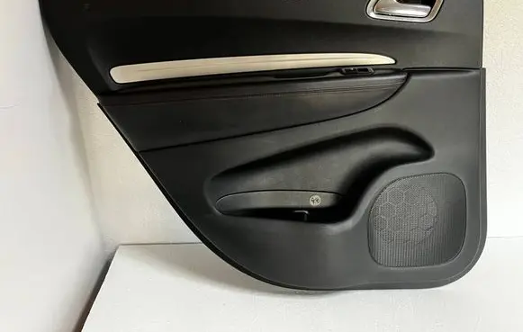 Dodge Durango III Rear door card panel trim 6CV883X9AC 62662E