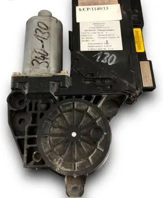Audi A8 S8 D3 4E Front door window regulator motor 4E1959801