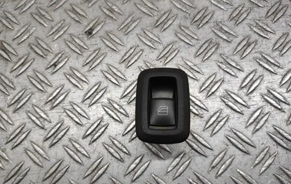 Mercedes-Benz B W245 Electric window control switch A2518200510 9051679300 03128150