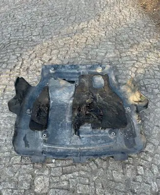 Volkswagen Transporter - Caravelle T6 Engine splash shield/under tray 7LA825453A
