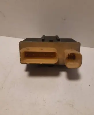 Glow plug pre-heat relay