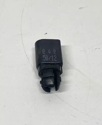Volkswagen Golf VI Outside/exterior temperature sensor 8Z0820535