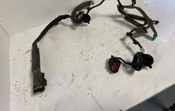 Volvo V50 Front door wiring loom 30745844 992311109 30745844AE