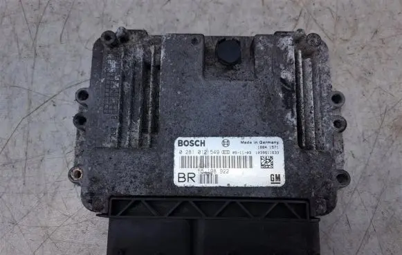 Opel Zafira B Engine control unit/module 55198922