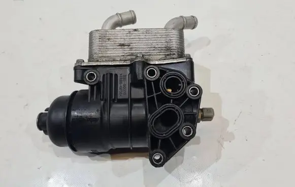 Hyundai i40 Engine oil radiator 26410-2F020