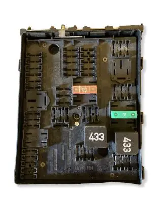 Volkswagen Caddy Fuse module 1K0937124K 014189861