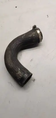 Volkswagen PASSAT B7 Engine coolant pipe/hose