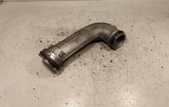 BMW X6 E71 Turbo air intake inlet pipe/hose 7808168