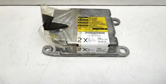 Toyota Avensis T250 Airbag control unit/module 8917005220 215955102