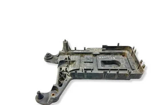 Volkswagen Golf VI Battery tray 1KM915333