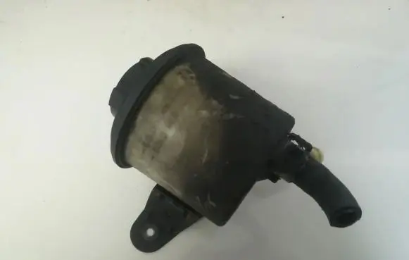 Nissan Almera N16 Power steering fluid tank/reservoir