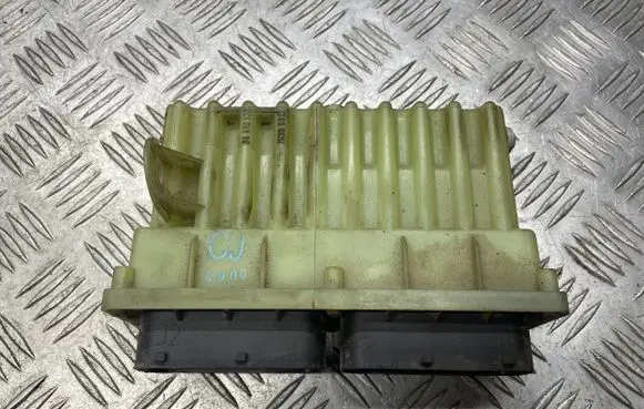 Opel Zafira A Coolant fan relay 24410130 15396912