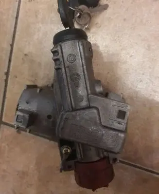 BMW 5 E34 Steering wheel axle 11602780 11584580