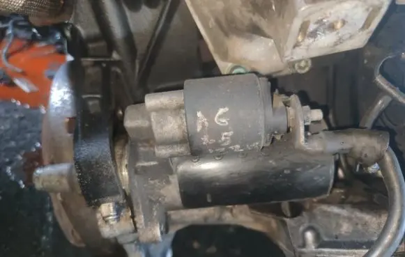 Volkswagen PASSAT B5.5 Starter motor