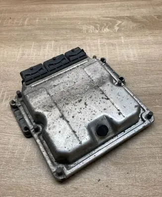 Renault Espace III Engine control unit/module ECU 7700104407 0281001999